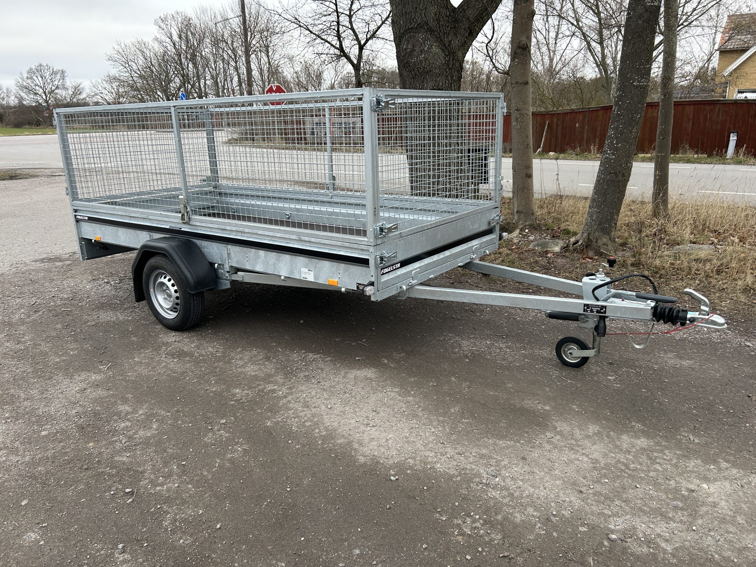 Fogelsta D1000 med grindar -23