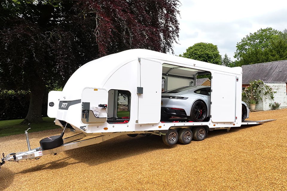 Brian James Race Transporter 7 356023